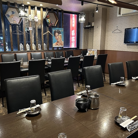 会社宴会に使えるテーブル席